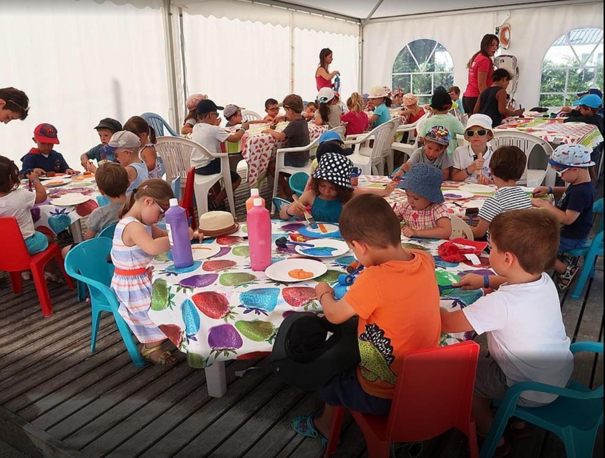 Mobil Home Excellence 6 Personnes Au Camping Mer Et Soleil, Saint George D'Oleron Les Sables Vignier Exterior photo